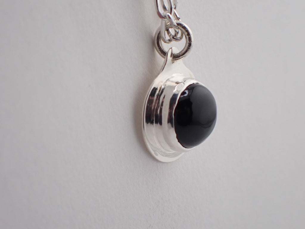 Sterling Silver with Onyx pendant