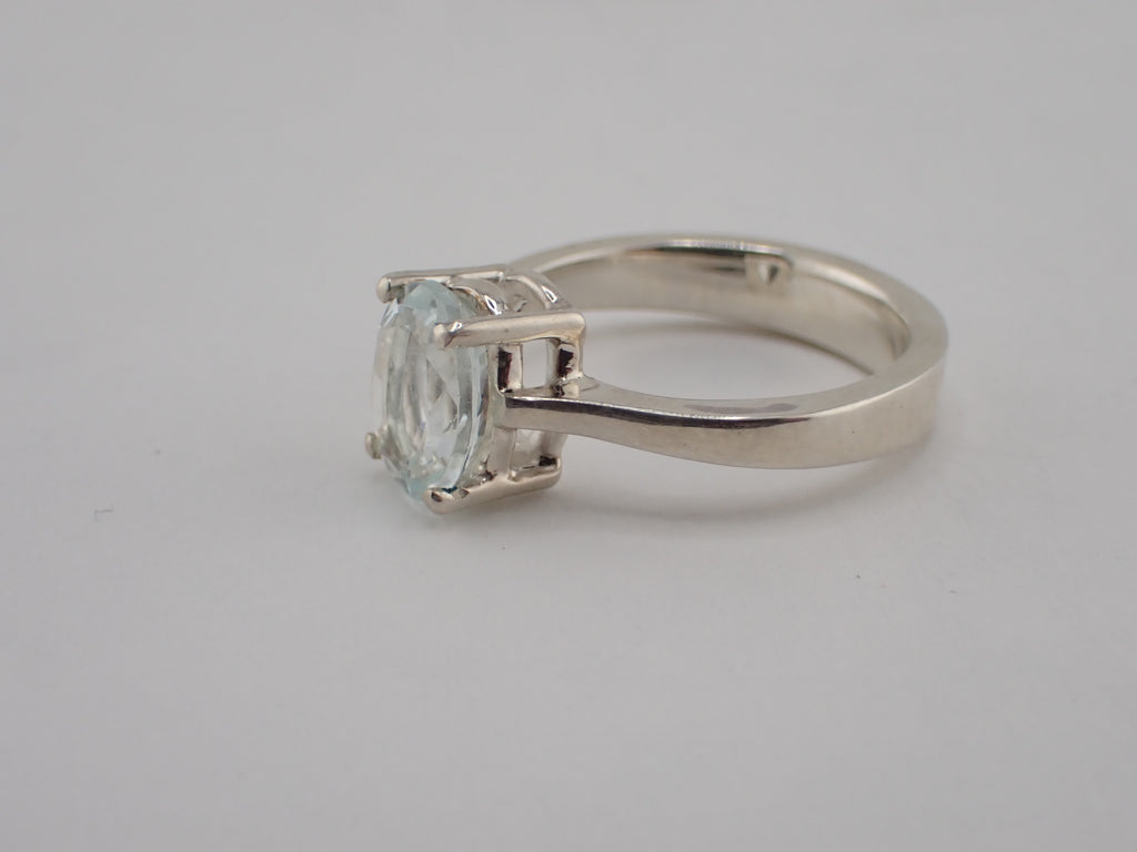 Sterling Silver Ring with Claw set Aquamarine
