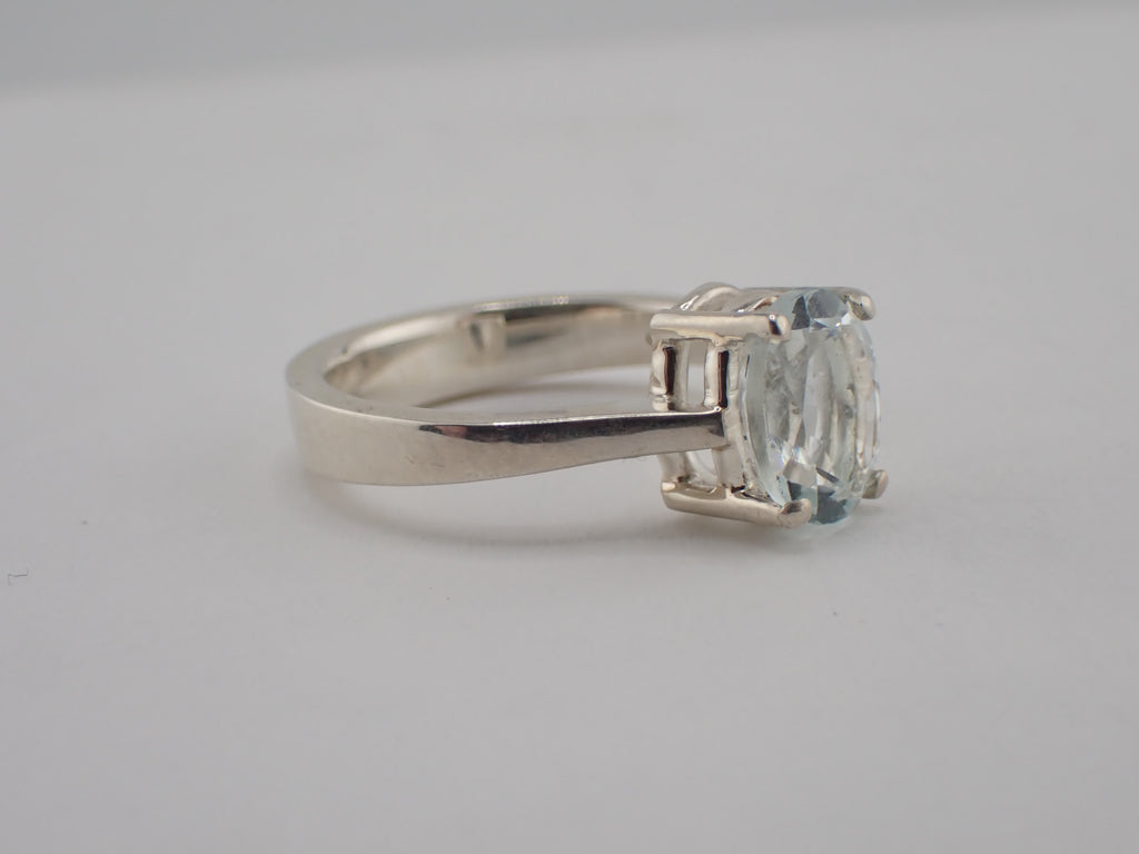 Sterling Silver Ring with Claw set Aquamarine